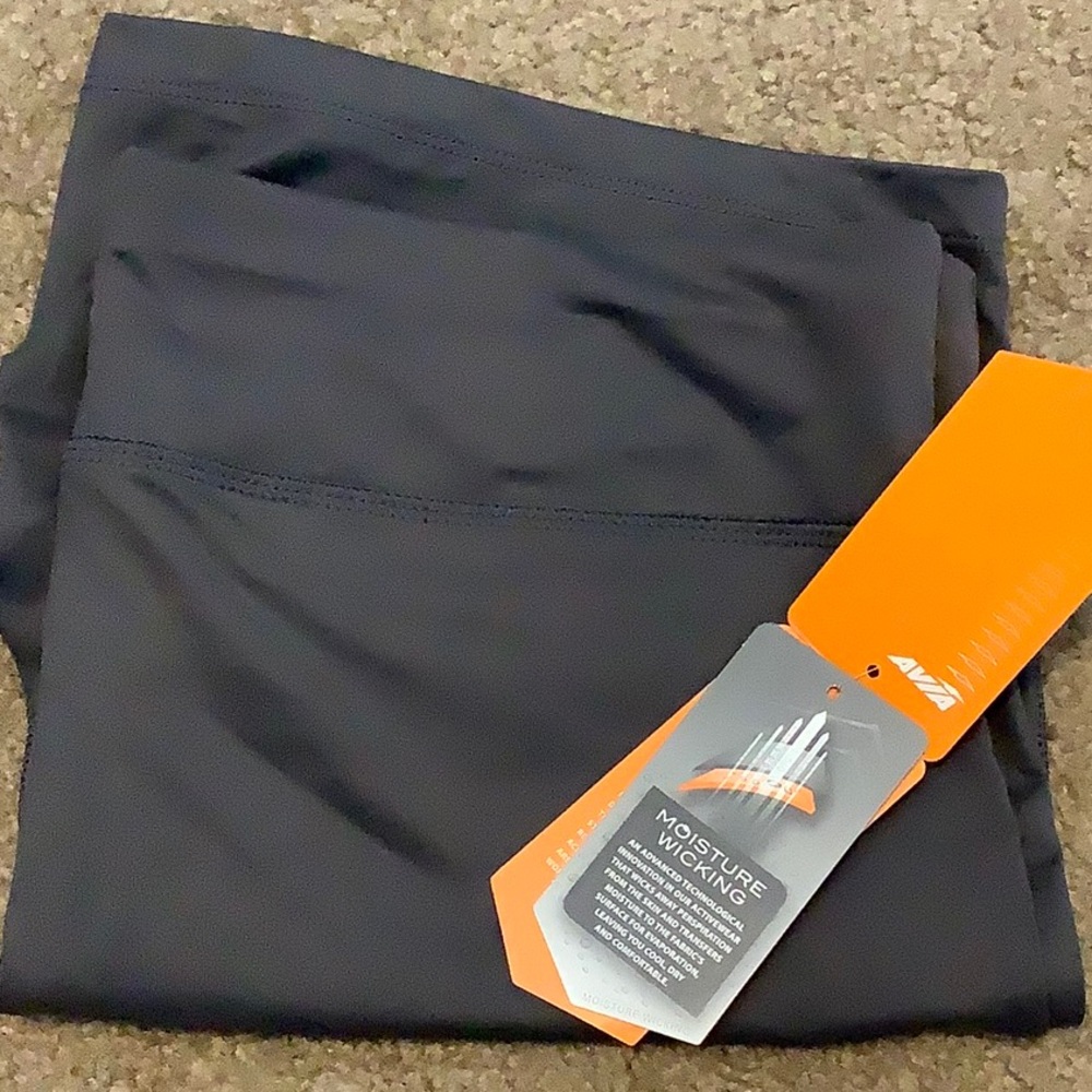 🌻Avia Active 7” Shorts NWT🌻
